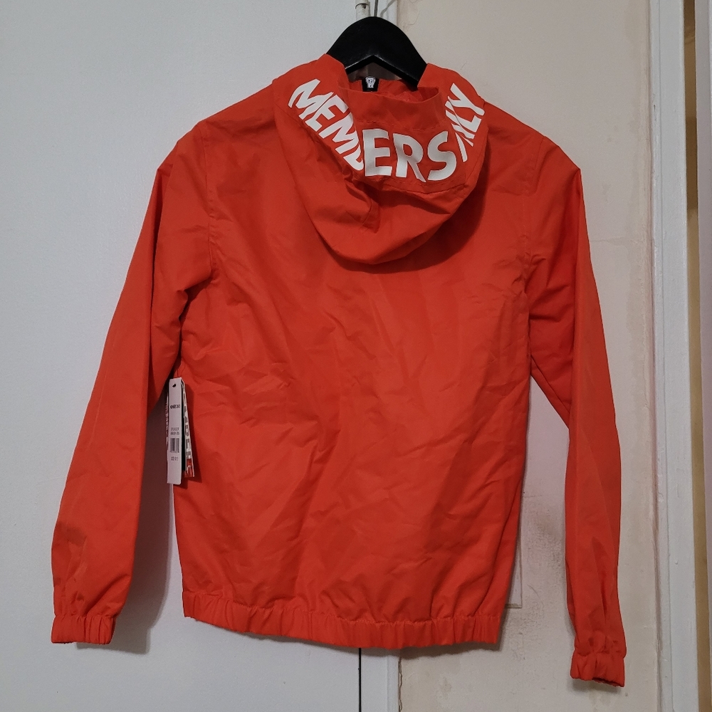 members only. Band new jacket. Size 10-12 - Picture 2 of 3